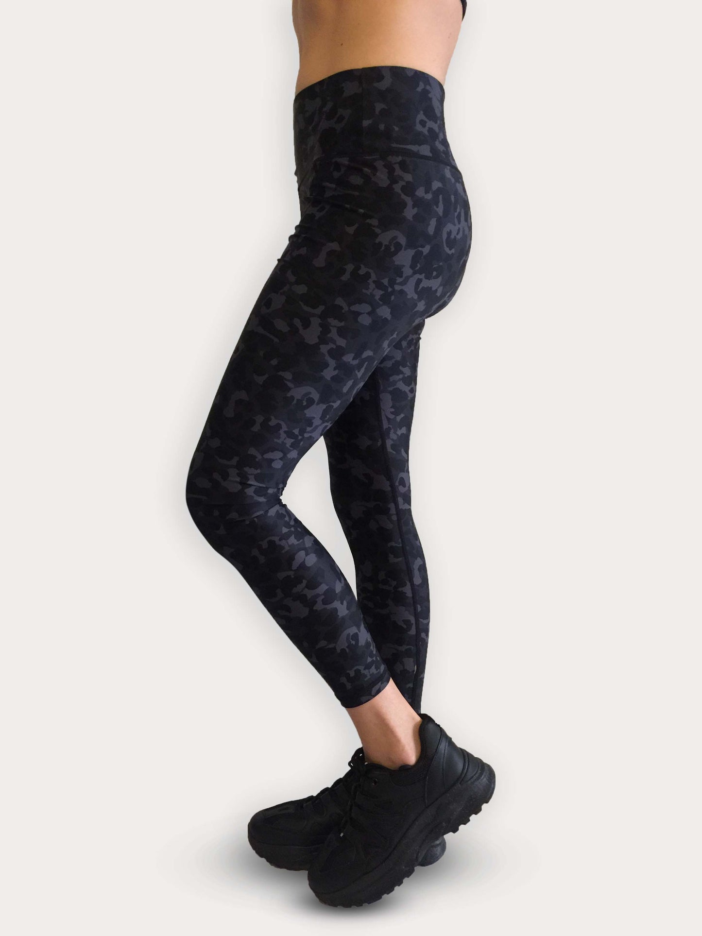CALZA Hawaiki ARMY NEGRO